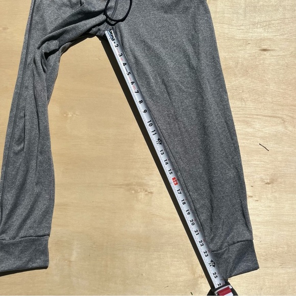 Grey womens XS Under Armour joggers sweatpants running athletic Loose fit pants - Picture 6 of 6